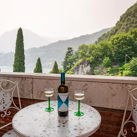 Gaeta Penthouse Apartament *